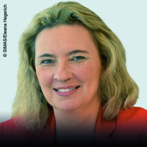 Kerstin Schreyer - Staatsministerin für Familie, Arbeit und Soziales in Bayern - Schirmherrin - herCAREER