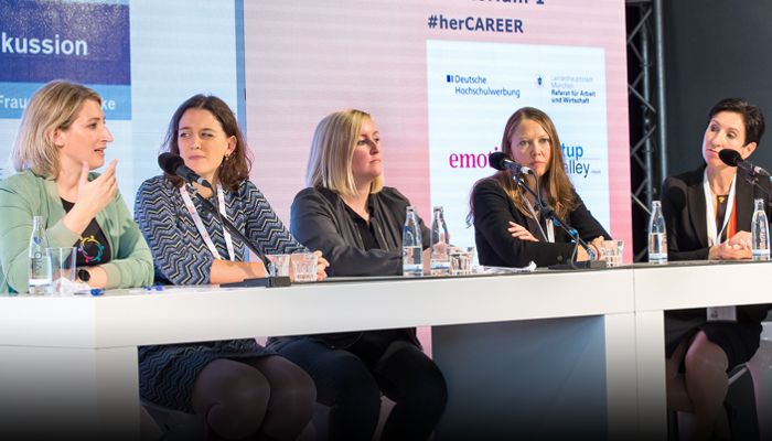 Podcast - Diskussionsrunde zu "Gemeinsam sichtbarer - wie innerbetriebliche Frauennetzwerke die Karriere stärken"