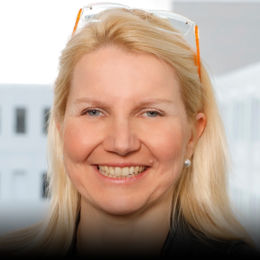 Hanna Hennig - Chief Information Officer, Siemens AG - herCAREER