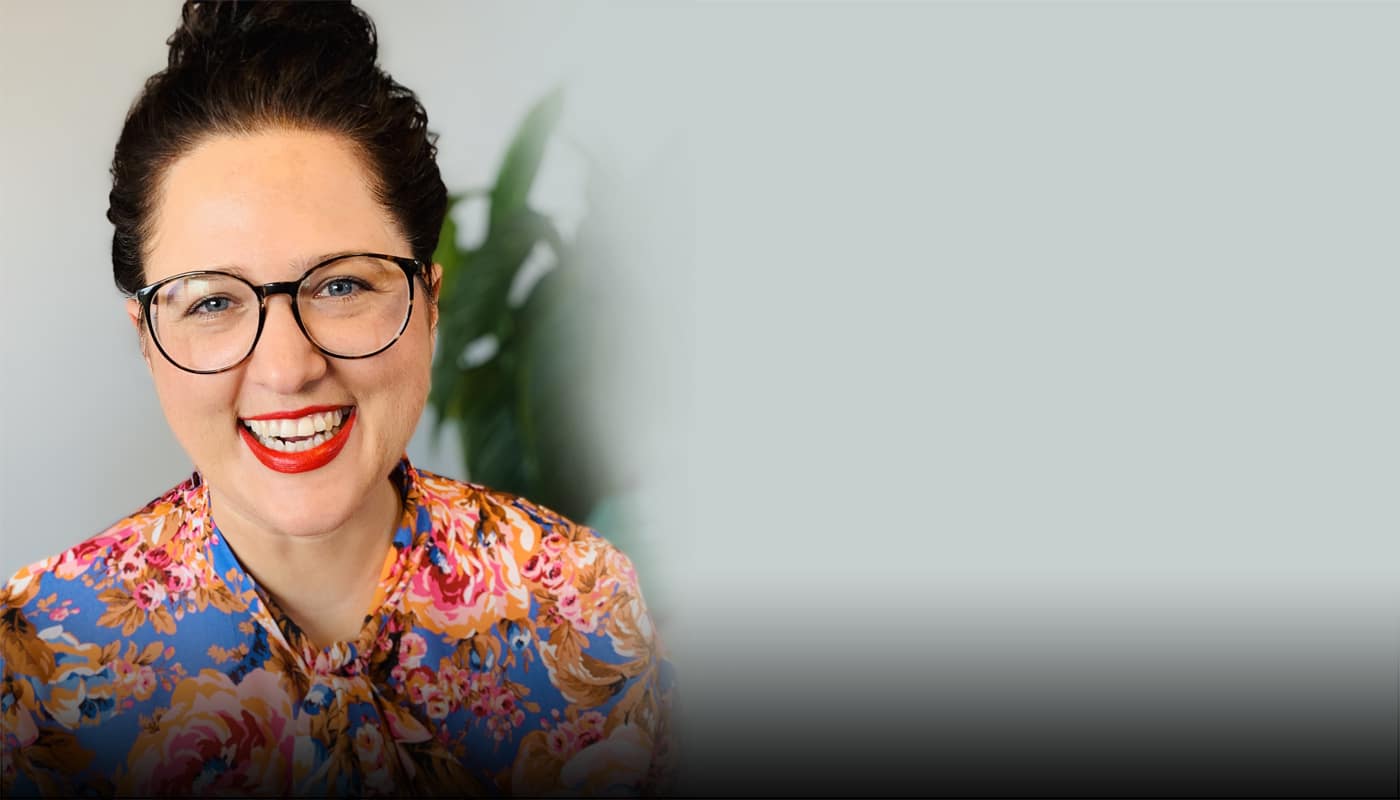 Julia Dentler, Female Financial Empowerment