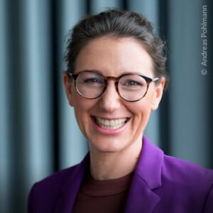 Prof. Dr. Jasmin Riedl
